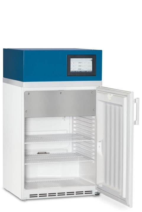 E 100